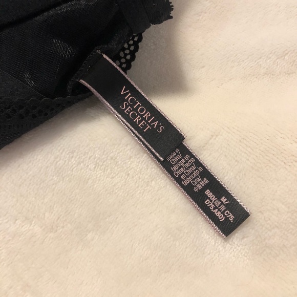 NWOT VS Wireless Lacie Racerback Bralette, Medium - Picture 6 of 10